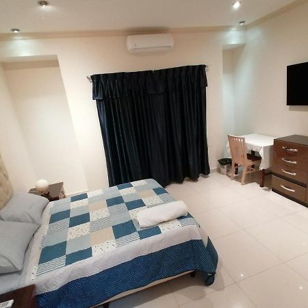 El Prado Bed & Breakfast ซานตาครูซเดอลาเซียร์รา ภายนอก รูปภาพ