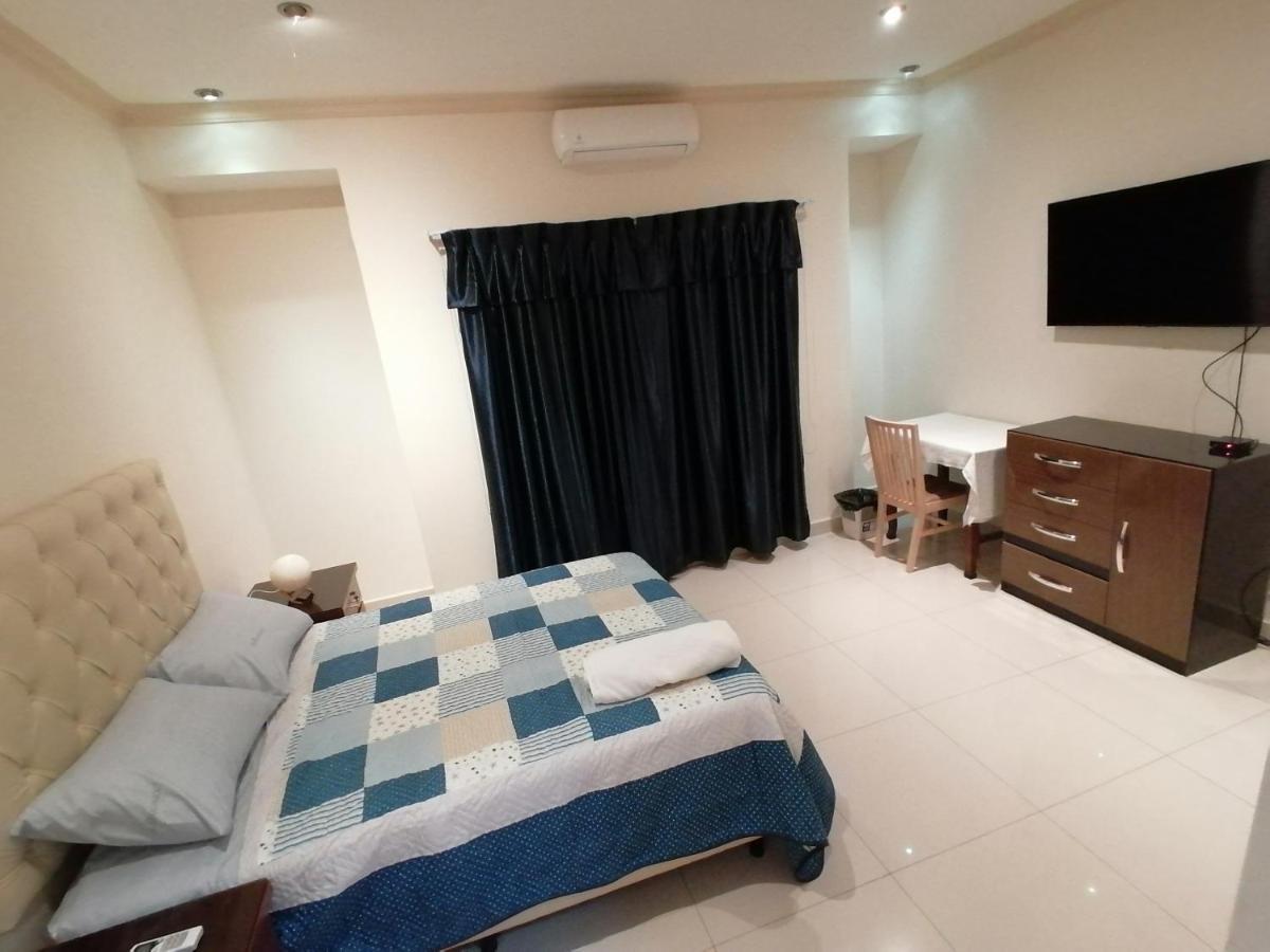 El Prado Bed & Breakfast ซานตาครูซเดอลาเซียร์รา ภายนอก รูปภาพ
